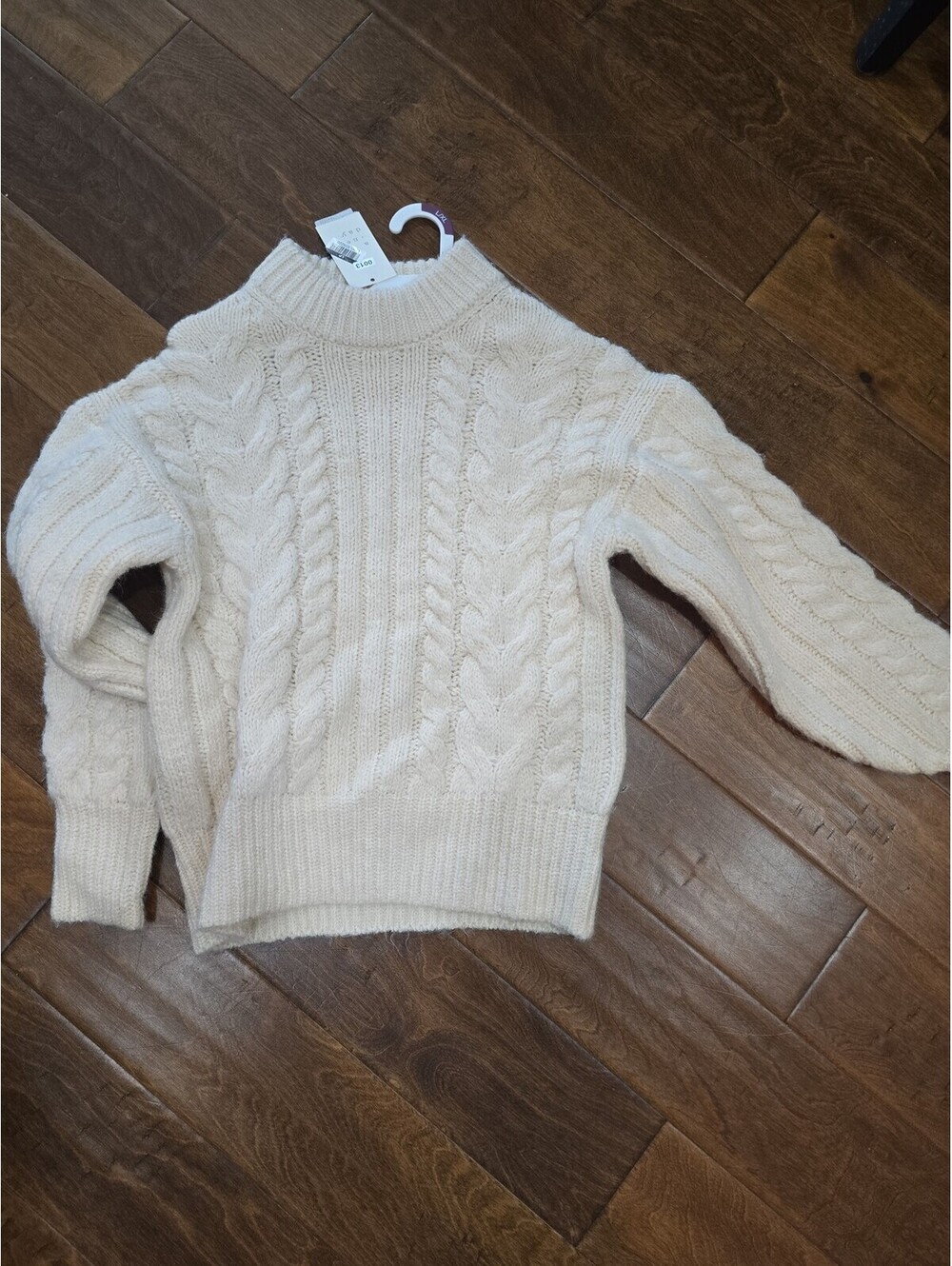 Brand new XS womens sweater 13G3